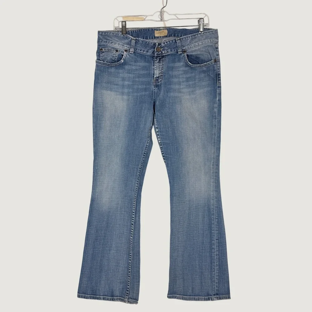 BKE Denim Women Light Wash Distressed Bootcut Jeans Embroidered Y2K Size 31 32